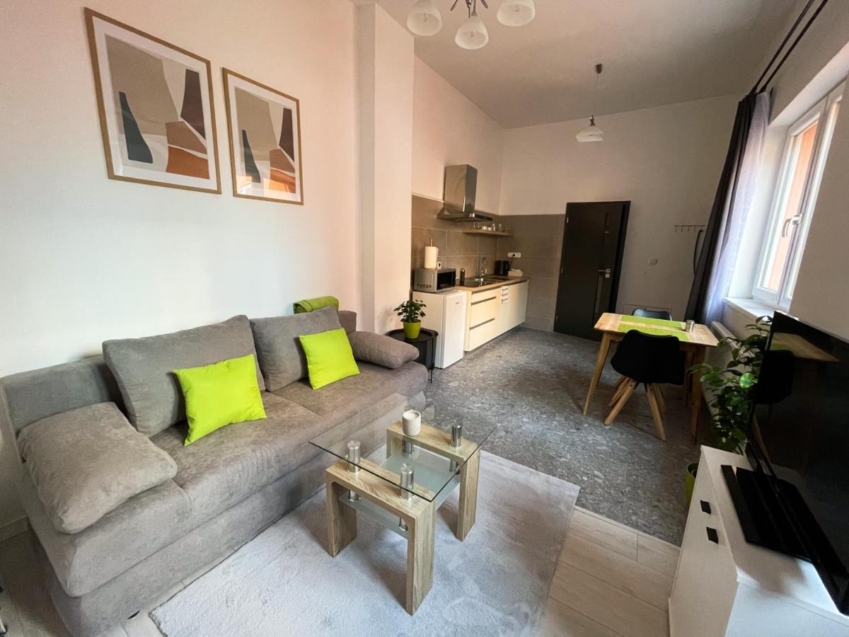 Апартаменти Modern Living In Centre Кошице