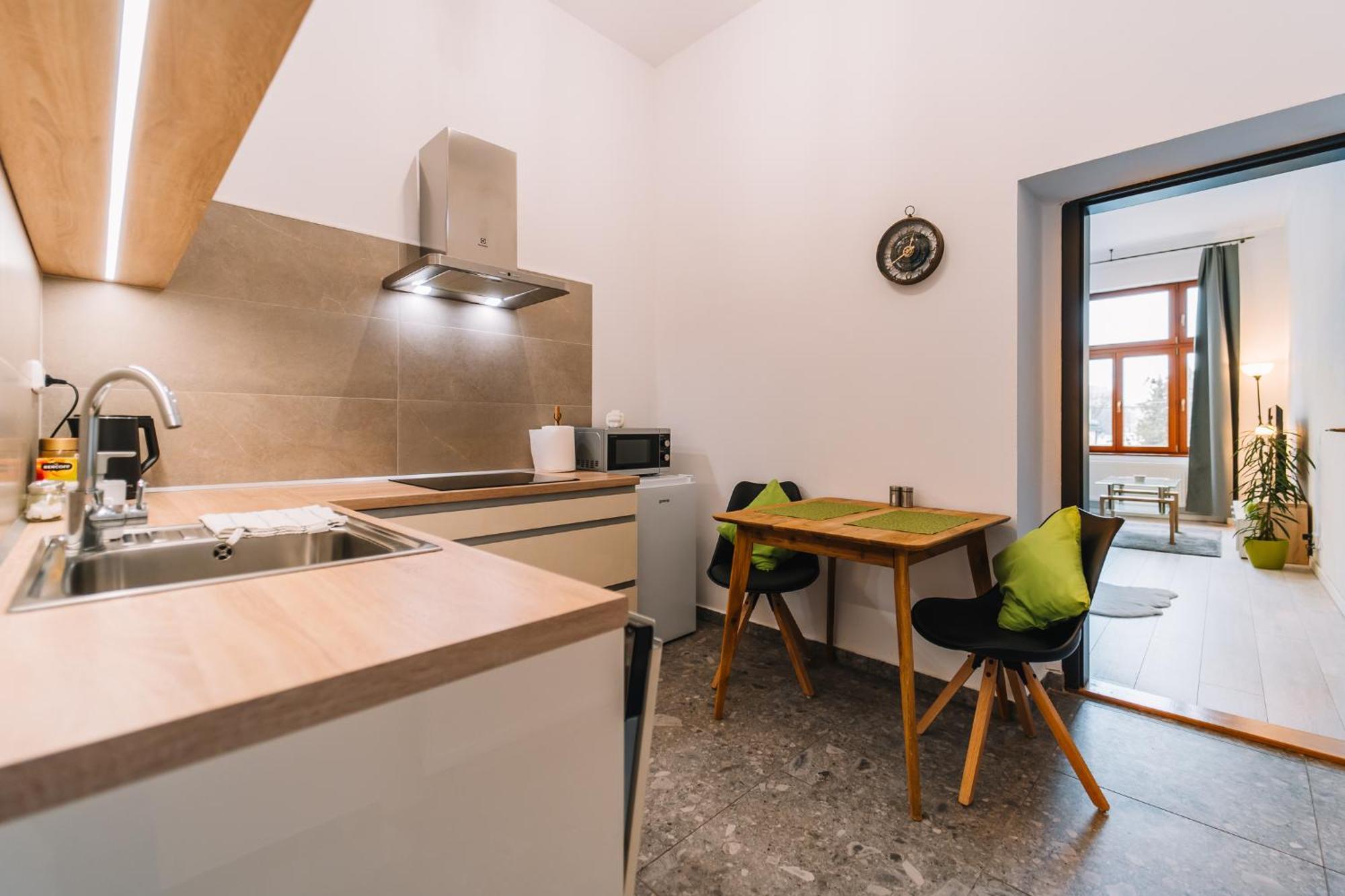 Апартаменти Modern Living In Centre *