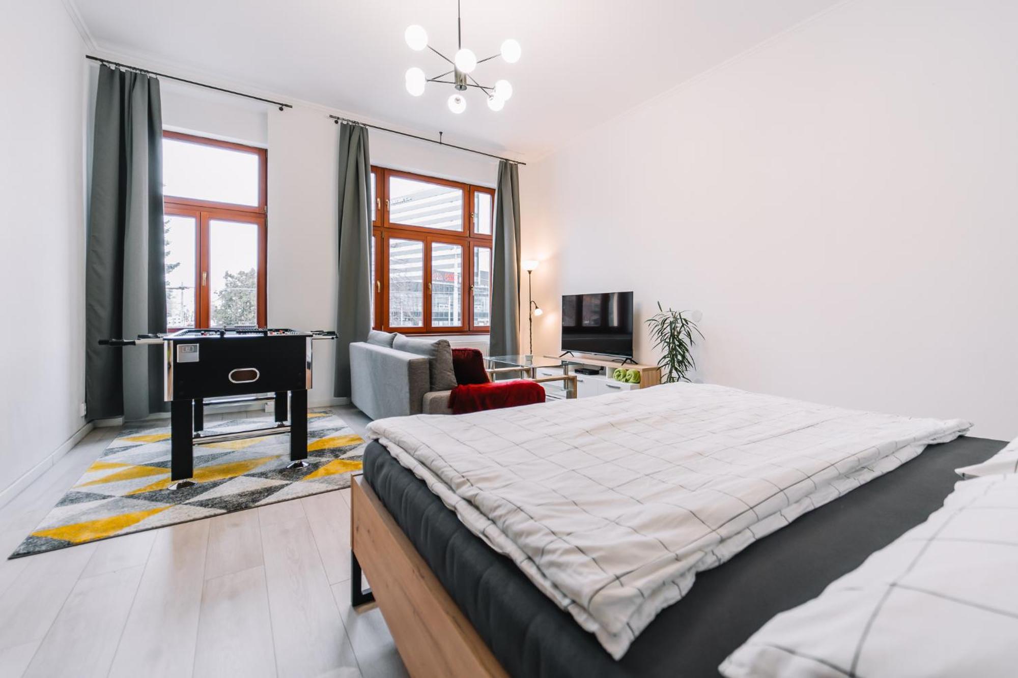 Апартаменти Modern Living In Centre *